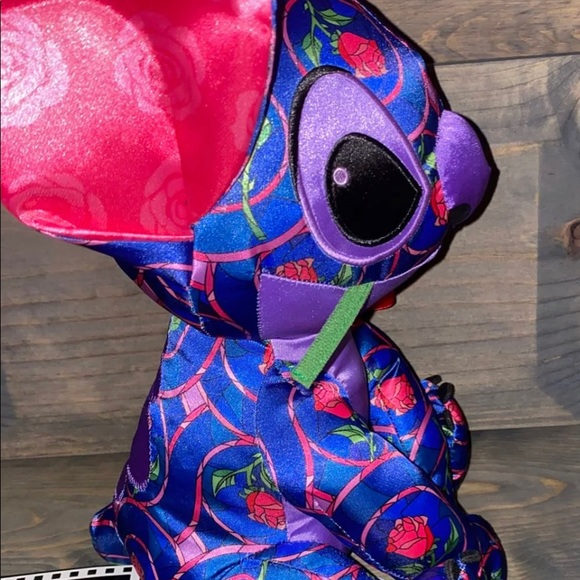 Disney stitch crashes beauty and the beast - Picture 5 of 5